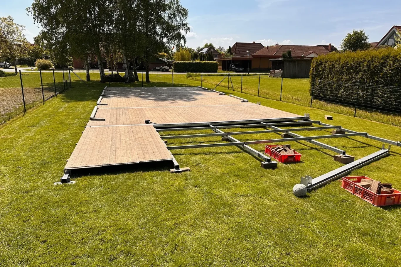 Tanzboden Holzboden bei jeder Größe Niedersachsen Zelt mit hochwertigem Holzboden für sicheren Stand bei jedem Untergrund